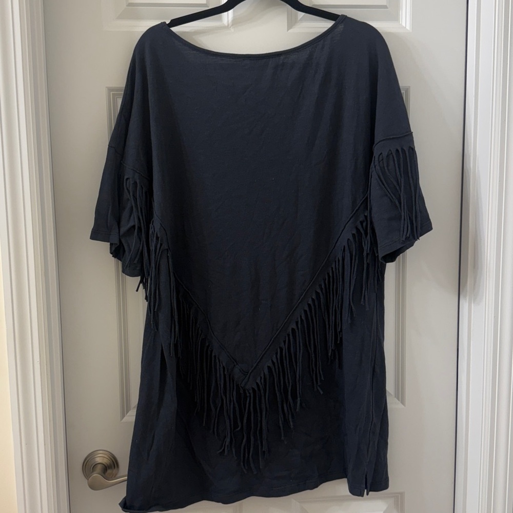 BUCKETLIST Black Tunic Top - Picture 2 of 4